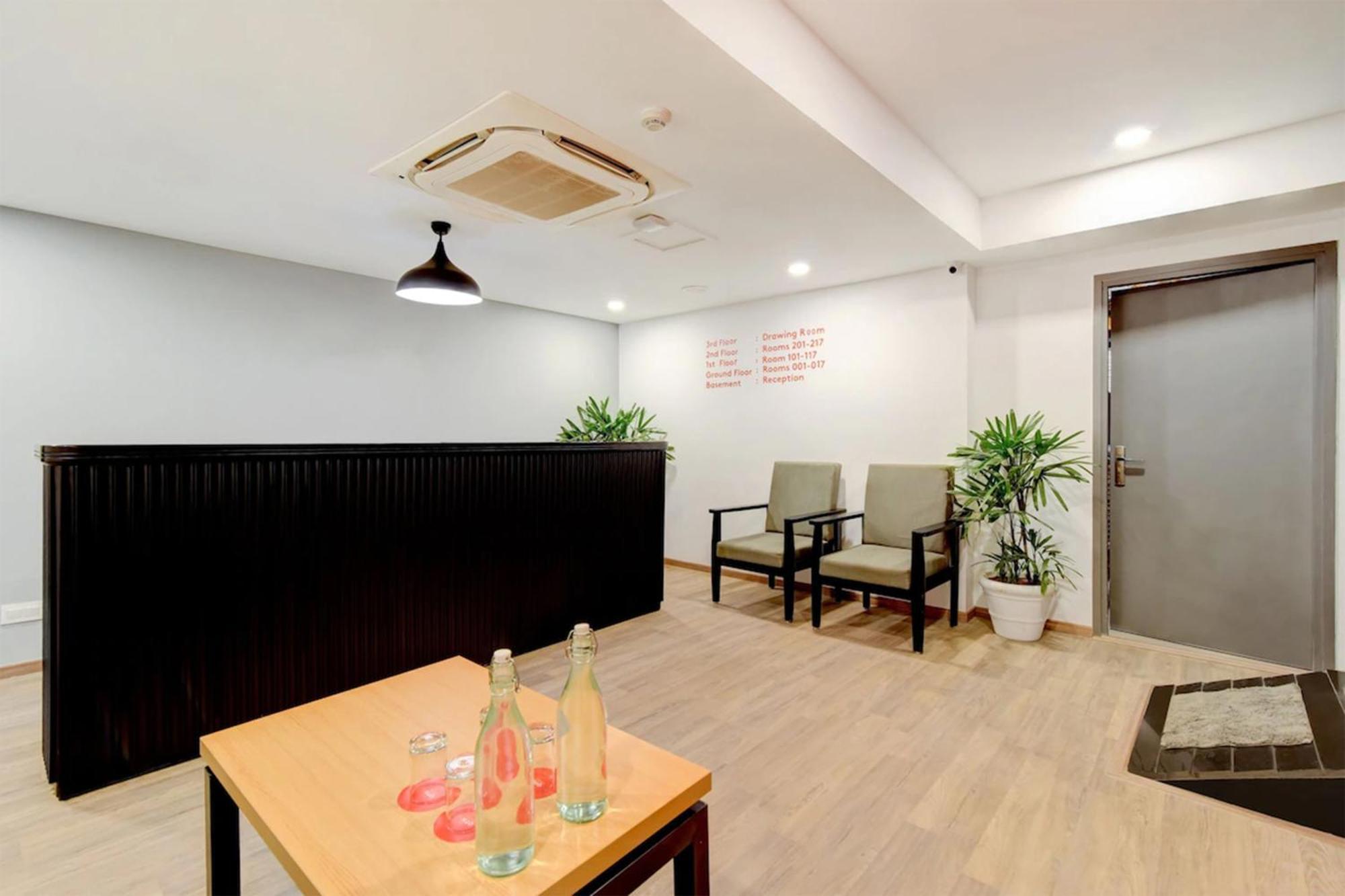 Hotel Crown Inn Faridabad Eksteriør billede